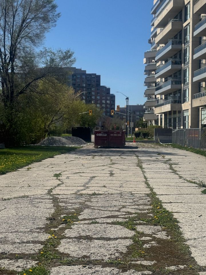 PIN 031092447 N/A, Richmond Hill, ON L4C 9T3