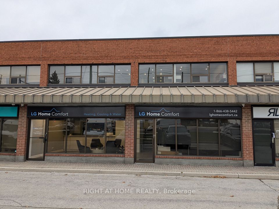 23 McCleary Court 19/20, Vaughan, ON L4K 3R6