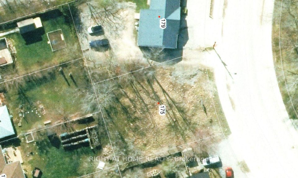 175 Simcoe Avenue, Georgina, ON L4P 2H6