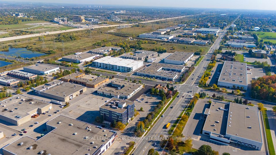 3950 14th Avenue 604, Markham, ON L3R 0A9