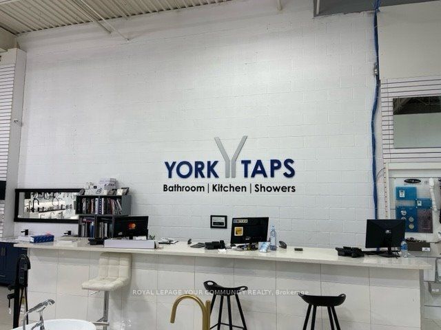 9120 Leslie Street 5, Richmond Hill, ON L4B 2N8