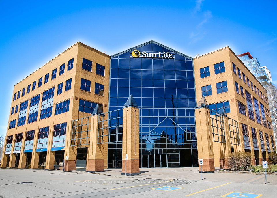 9050 Yonge Street 216, Richmond Hill, ON L4C 9S6