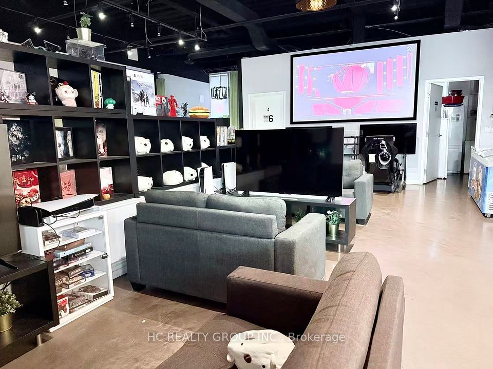 8333 Kennedy Road, Markham, ON L3R 1J5