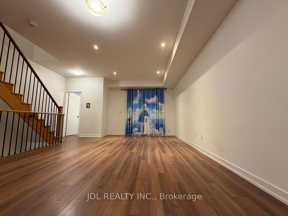 Att/Row/Townhouse at 302 Clay Stones Street, Newmarket, ON L3X 0M1, Newmarket