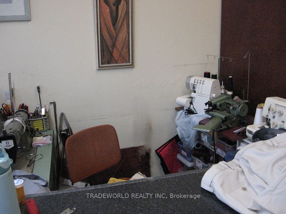 8100 Yonge Street 2B, Vaughan, ON L4J 6W6