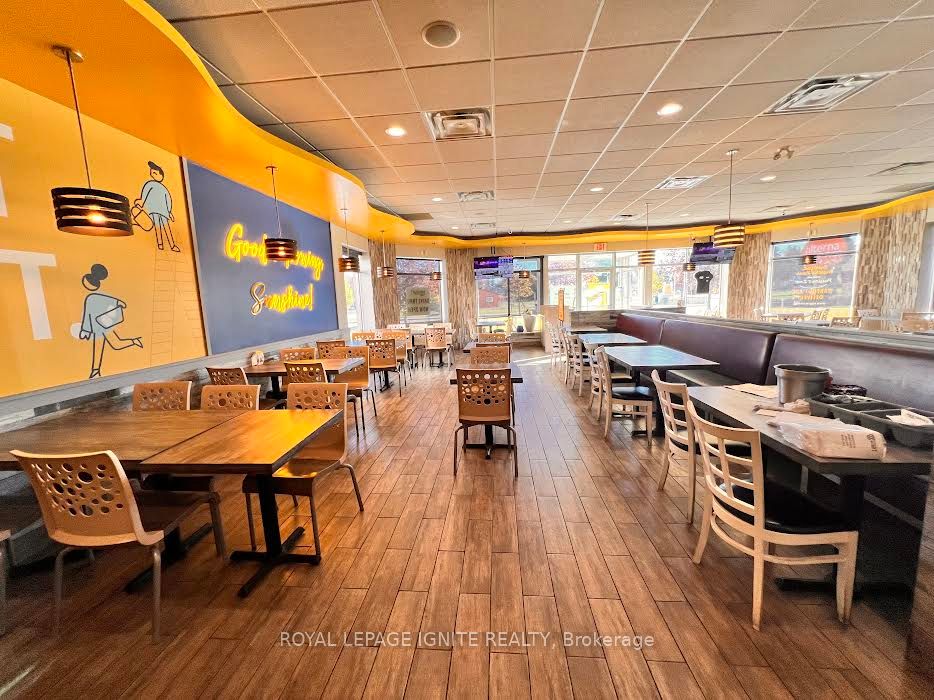 1060 Innisfil Beach Road S, Innisfil, ON L9S 2M5