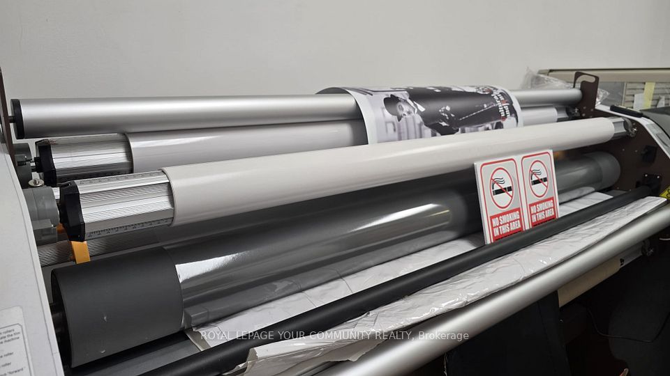 8108 Yonge Street 205, Vaughan, ON L4J 1W4