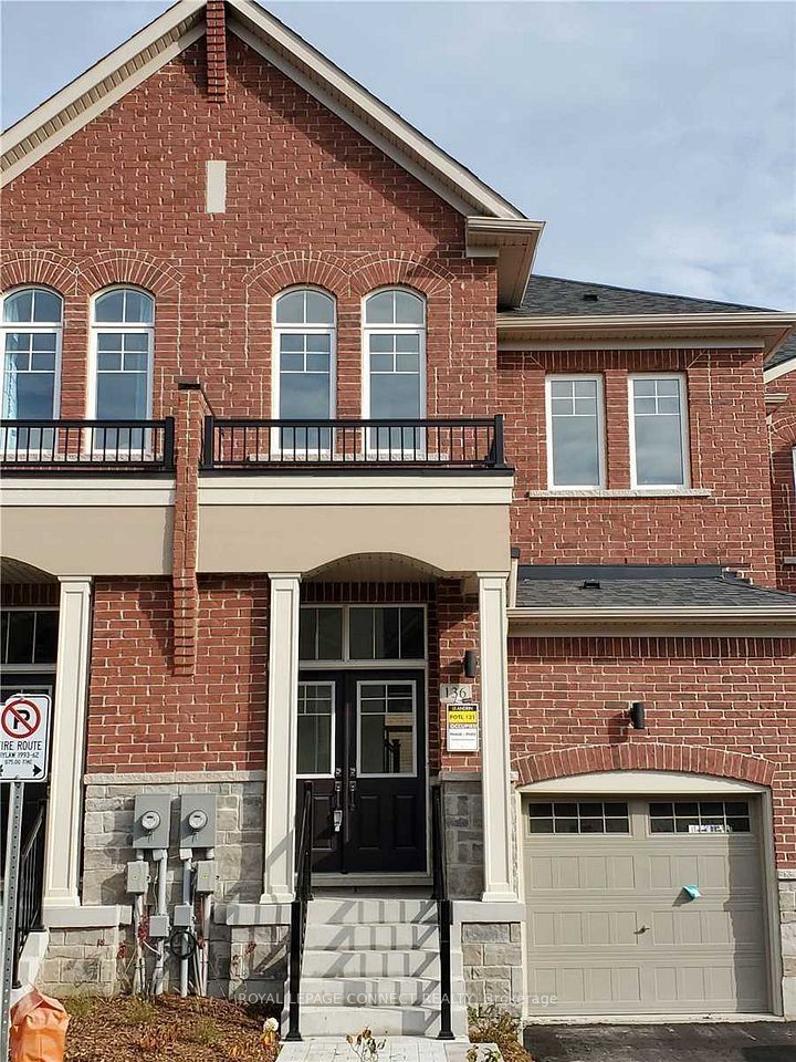 Att/Row/Townhouse at 136 Knott End Crescent, Newmarket, ON L3Y 0E4, Newmarket