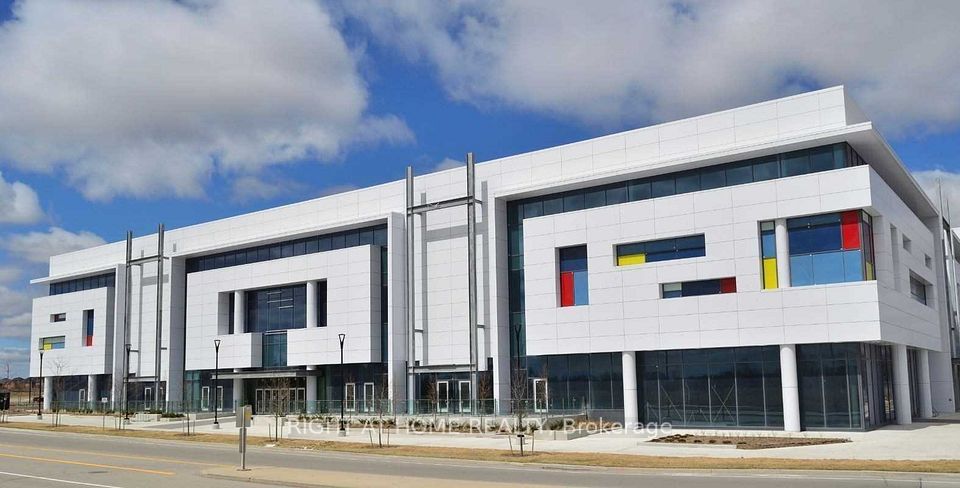 9390 Woodbine Avenue 311, Markham, ON L6C 0M5