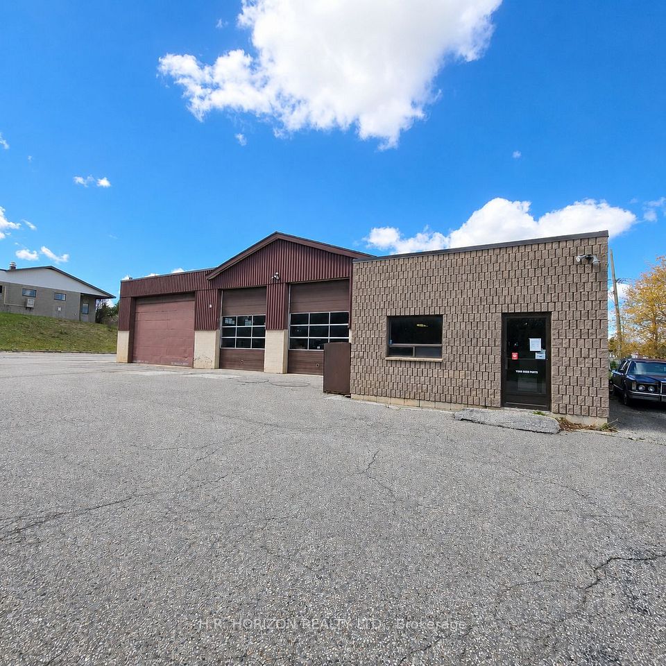 60 Industrial Parkway N, Aurora, ON L4G 4C2