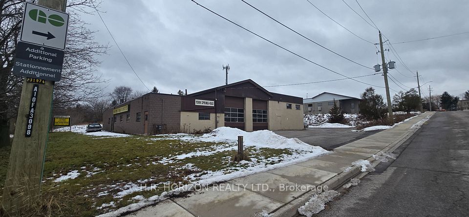 60 Industrial Parkway N, Aurora, ON L4G 4C2