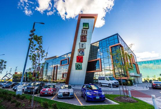 7250 Keele Street 300, 301, Vaughan, ON L4K 1Z8