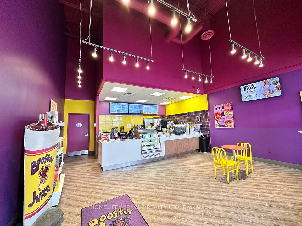 16640 Yonge Street 7A, Newmarket, ON L3X 2N8