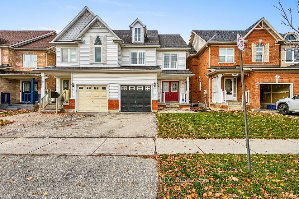 Semi-Detached at 10 Pascoe Drive, Markham, ON L6B 1C4, Markham