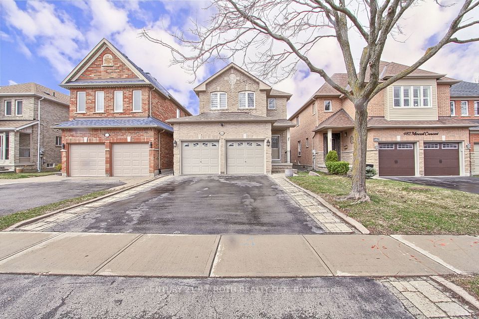 484 Menczel Crescent, Newmarket, ON L3X 2P6 at 484 Menczel Crescent, Newmarket, ON L3X 2P6, Newmarket, ON, L3X 2P6