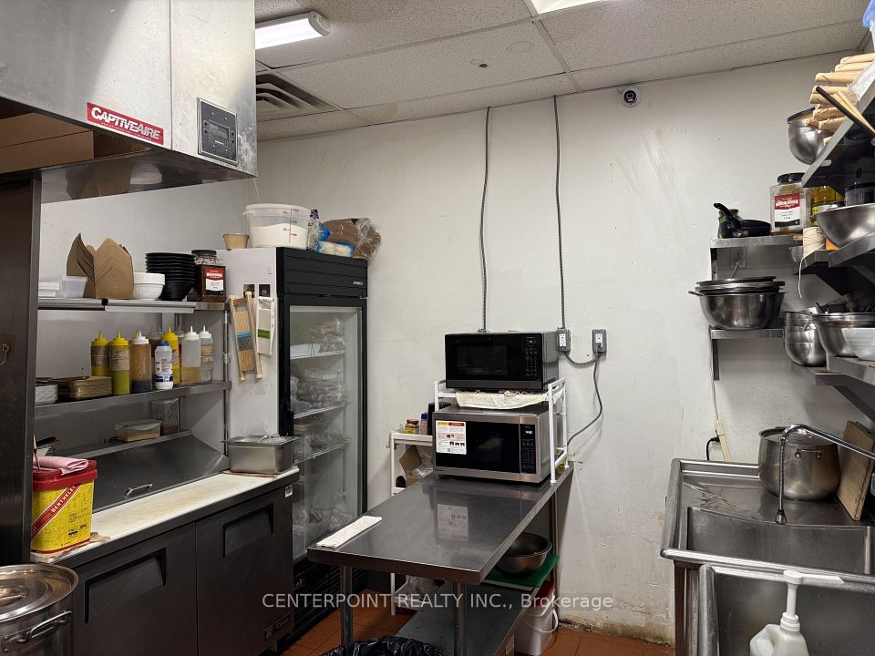 444 Hollandview Trail B3, Aurora, ON L4G 7Z9