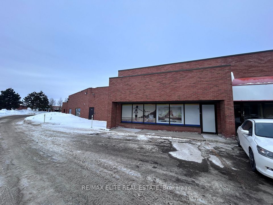 165 East Beaver Creek Road 16, Richmond Hill, ON L4B 2N2