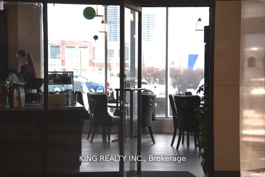 3300 Highway 7 N/A W, Vaughan, ON L4K 4A5