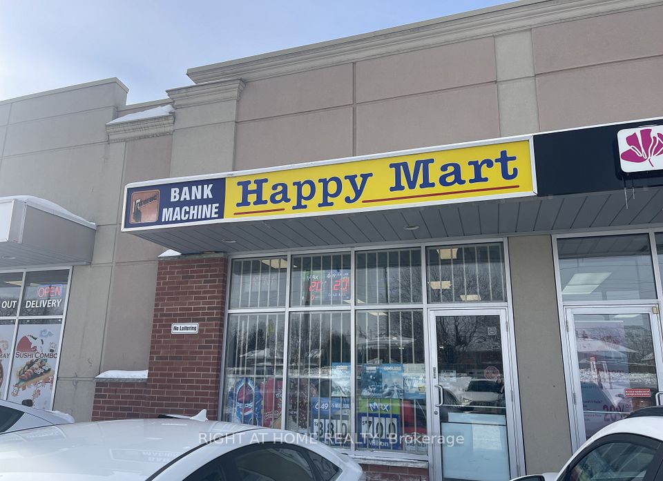 17080 Bathurst Street, Newmarket, ON L3X 3A5