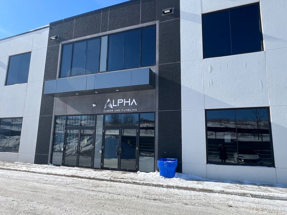 45 Eric T Smith Way 17, Aurora, ON L4G 3Z8