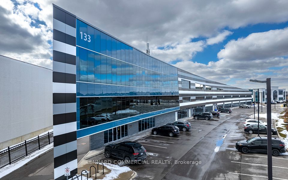 133 Milani Boulevard 106, Vaughan, ON L4H 4M4