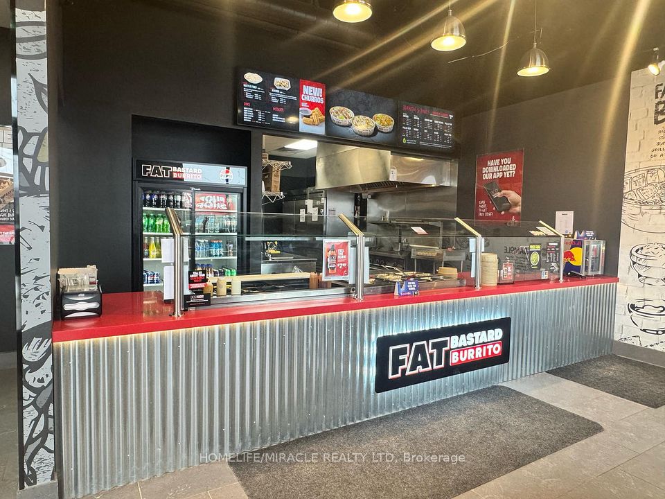 498 Holland Street W, Bradford West Gwillimbury, ON L3Z 0C1