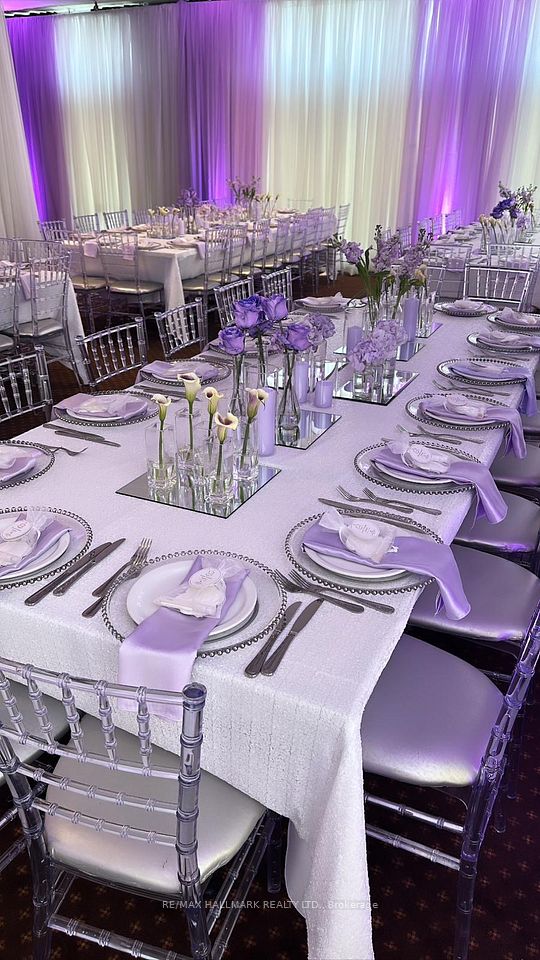 3700 steeles Avenue W 101, Vaughan, ON L4L 8K8