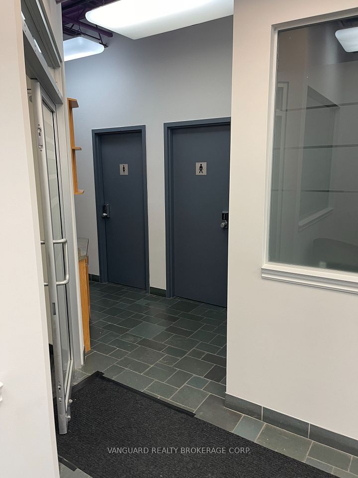 8611 Weston Road 16, Vaughan, ON L4L 9P1