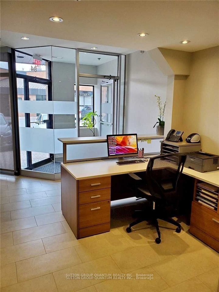 556 Edward Avenue 84, Richmond Hill, ON L4C 9Y5