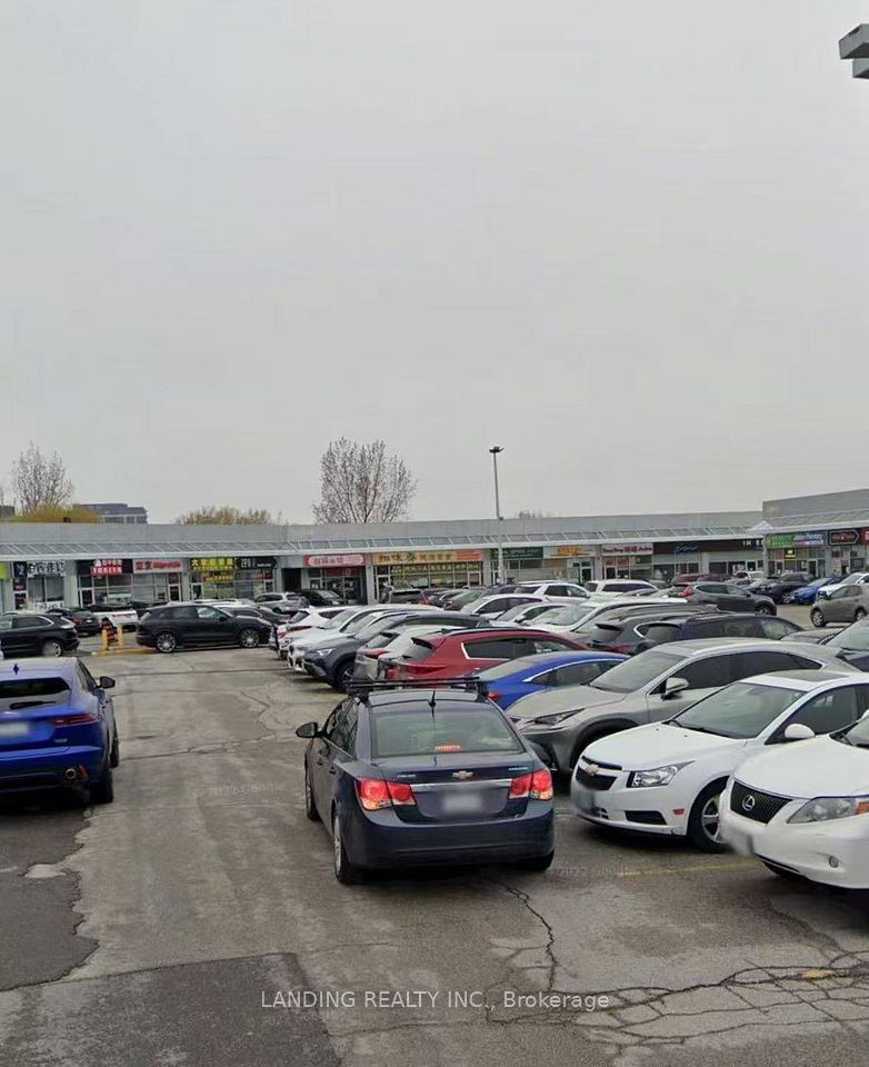 280 West Beaver Creek Road 10, Richmond Hill, ON L4B 3Z1