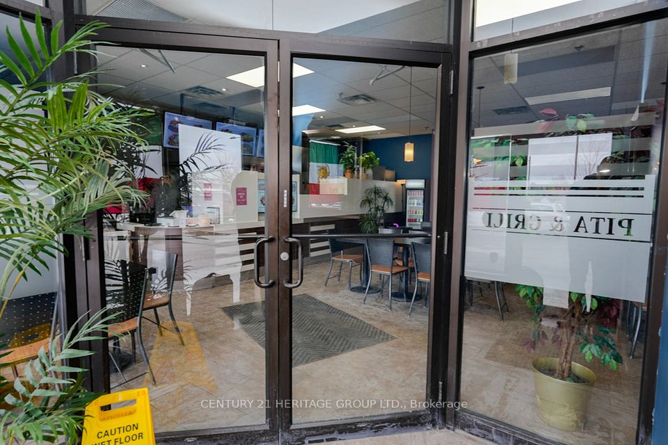 17310 Yonge Street 15, Newmarket, ON L3Y 7R9