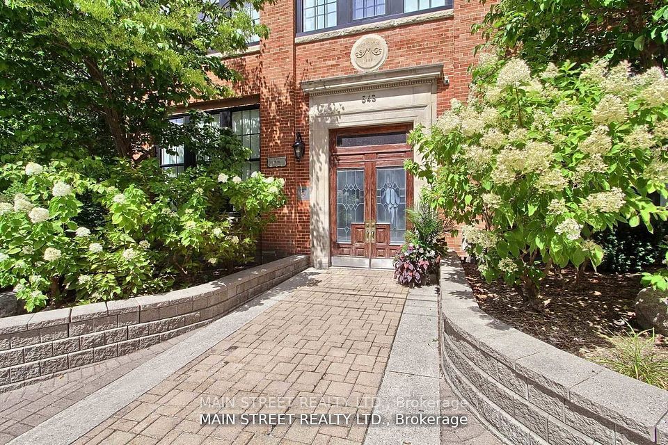 Condo Apartment at 543 Timothy Street W 310, Newmarket, ON L3Y 1R1, Newmarket