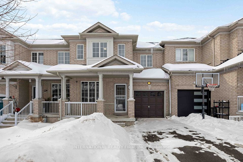 Att/Row/Townhouse at 340 Flagstone Way, Newmarket, ON L3X 2R8, Newmarket