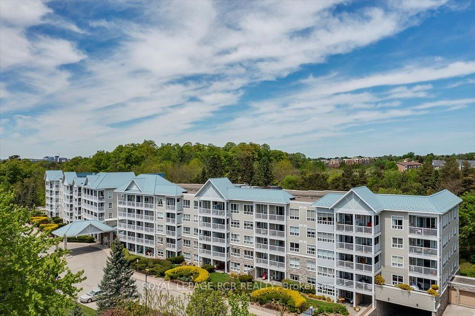 Condo Apartment at 900 Bogart Mill Trail 212, Newmarket, ON L3Y 8V5, Newmarket