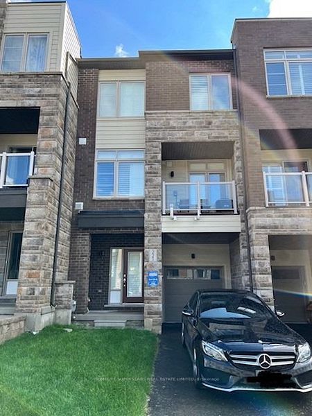 Att/Row/Townhouse at 221 Vivant Street, Newmarket, ON L3X 0K7, Newmarket
