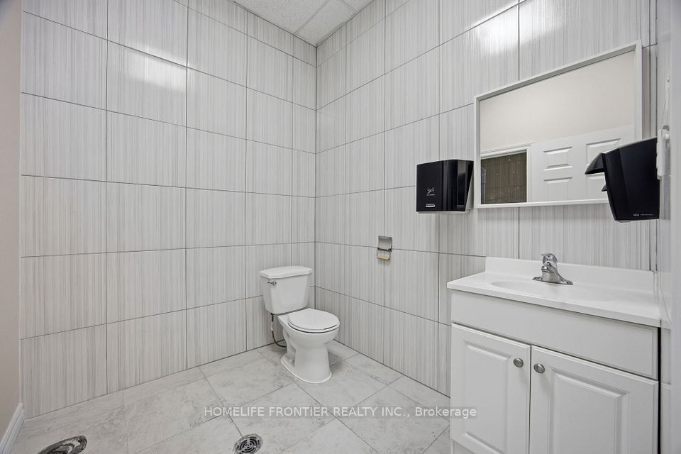 145 Royal Crest Court 14, Markham, ON L3R 9Z4