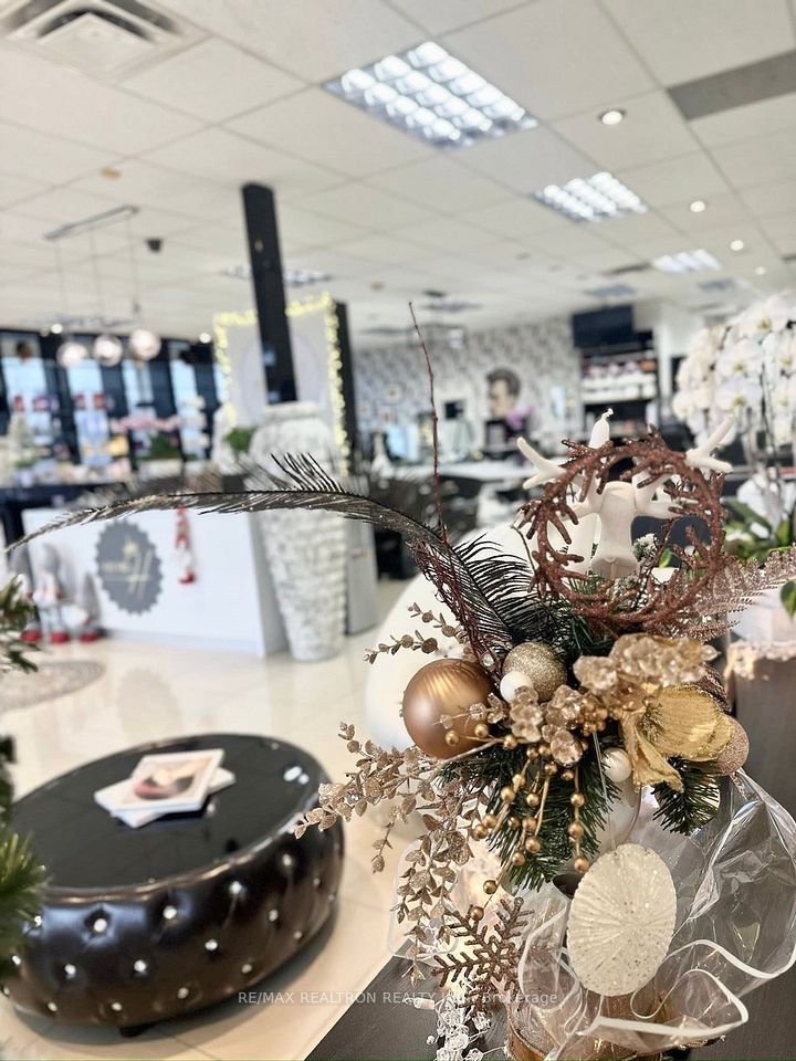 17730 Leslie Street 5, Newmarket, ON L3Y 3E4