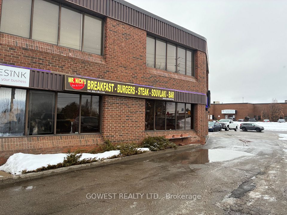 16 Spinnaker Way, Vaughan, ON L4K 6X9