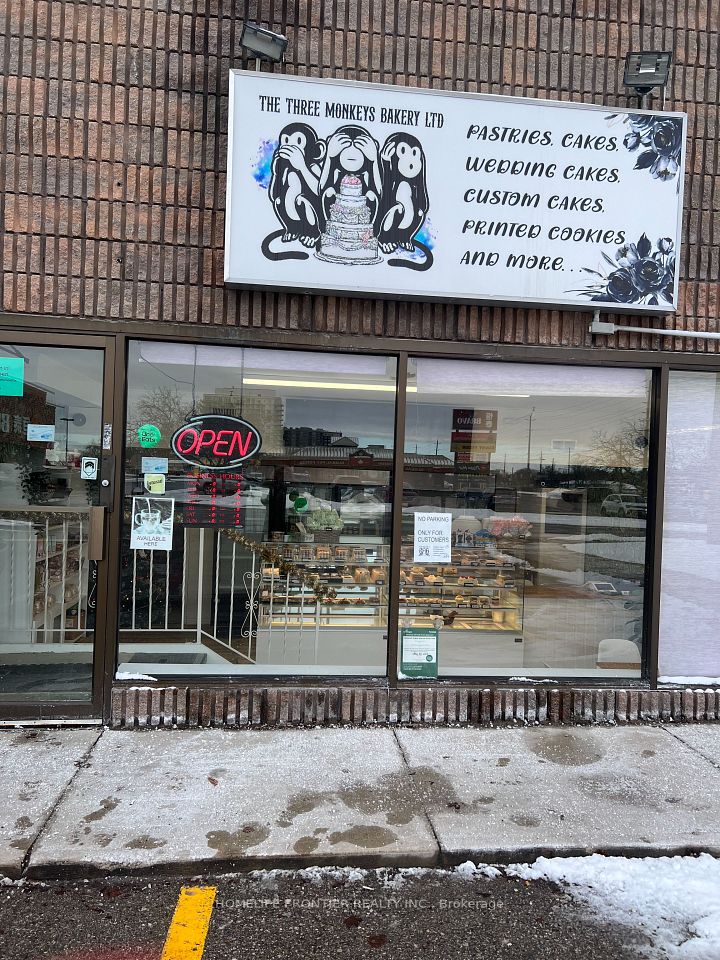 16 Wilstead Drive, Newmarket, ON L3Y 4T9