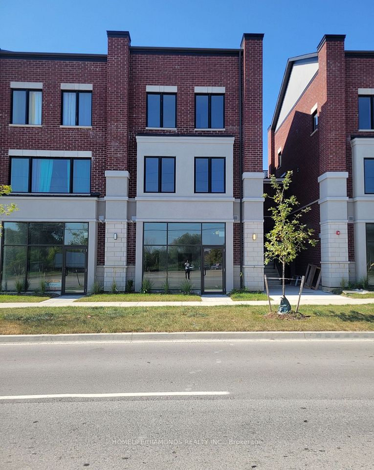 200 Dissette Street 8, Bradford West Gwillimbury, ON L3Z 3G8