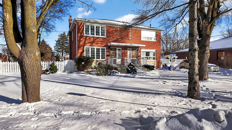 Semi-Detached  at 222 Elka Drive E, Richmond Hill, ON L4C 3A3, Richmond Hill