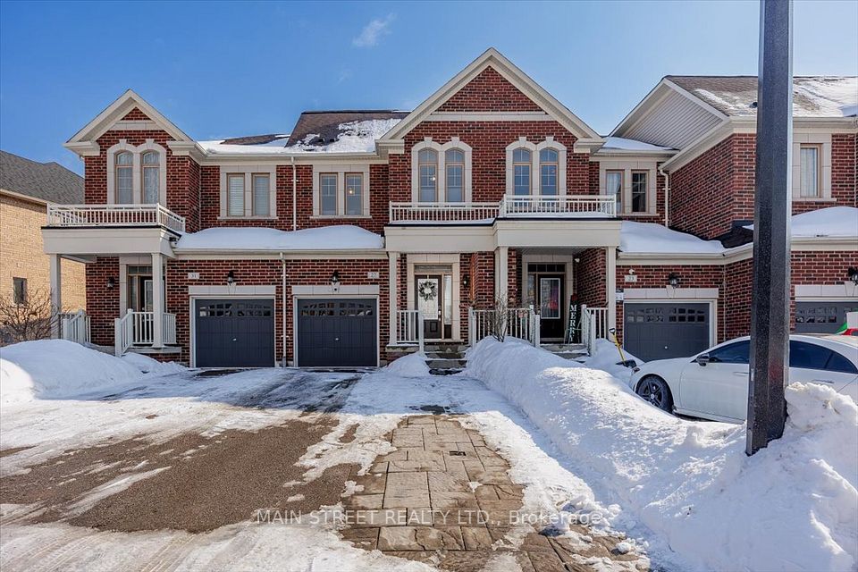 Att/Row/Townhouse at 27 Radial Drive, Aurora, ON L4G 0Z8, Aurora