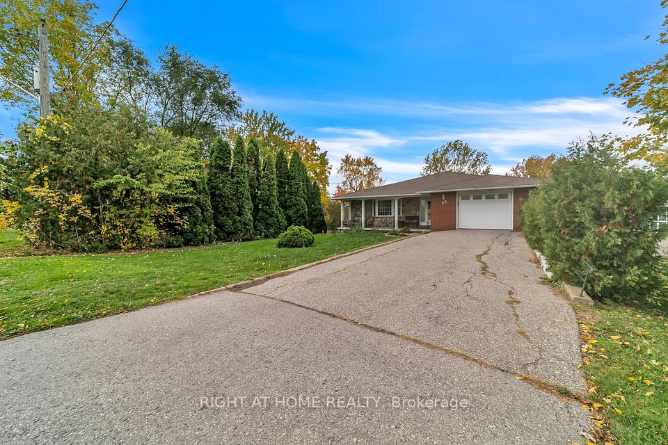 22 Hamilton Drive, Newmarket, ON L3Y 3E8 at 22 Hamilton Drive, Newmarket, ON L3Y 3E8, Newmarket, ON, L3Y 3E8
