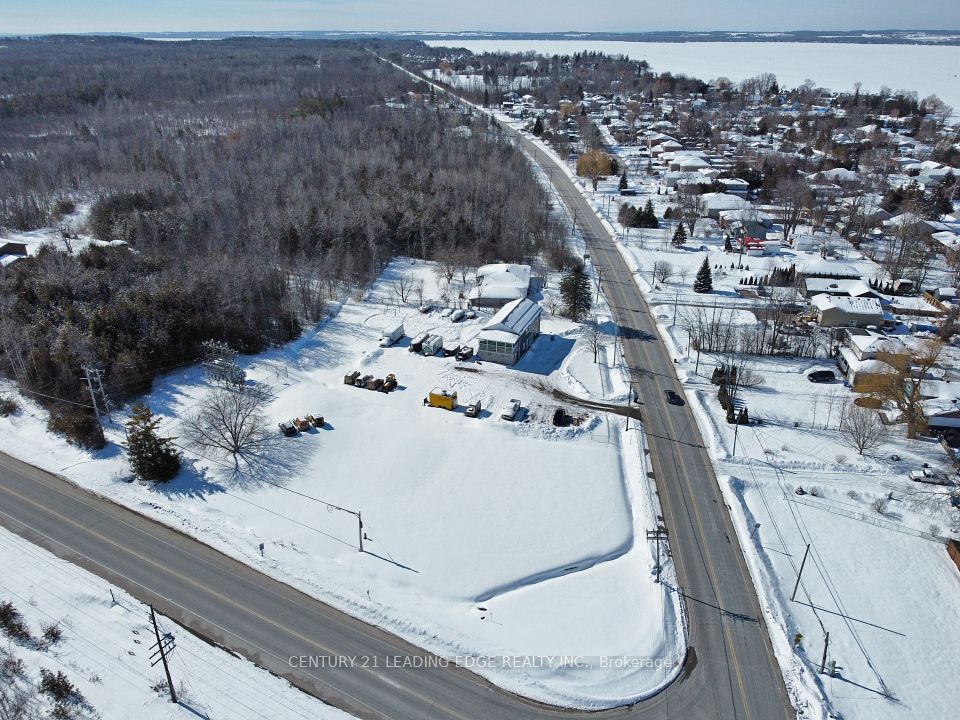 1035 Metro Road N, Georgina, ON L4P 3E9