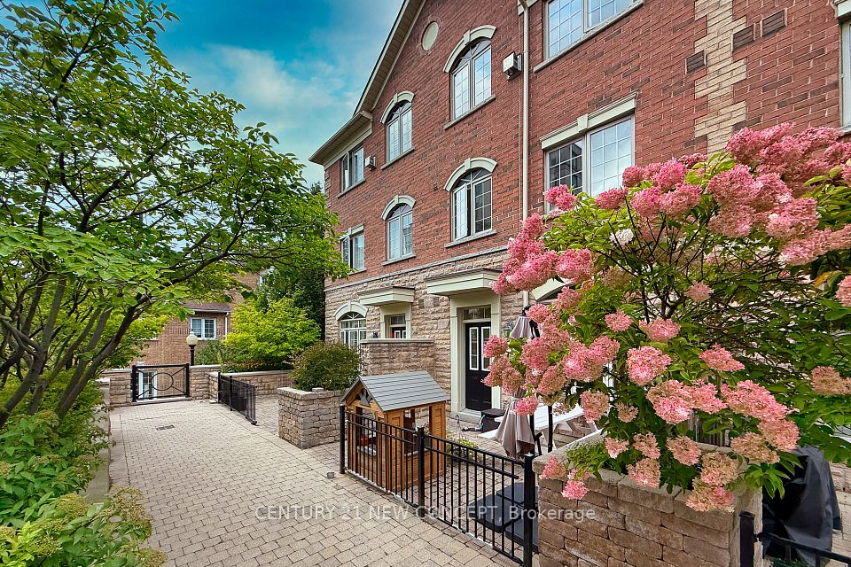 8 Brighton Place 52, Vaughan, ON L4J 0E3 at 8 Brighton Place 52, Vaughan, ON L4J 0E3, Vaughan, ON, L4J 0E3