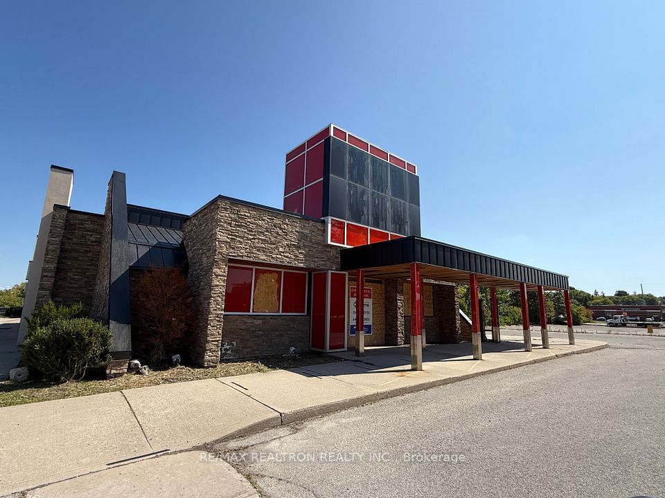 17215 Yonge Street, Newmarket, ON L3Y 5L8