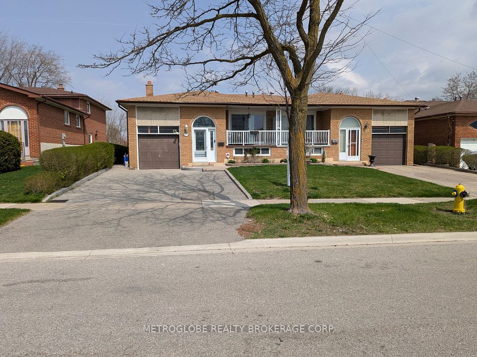 Semi-Detached  at 174 Andrew Park, Vaughan, ON L4L 1G3, Vaughan