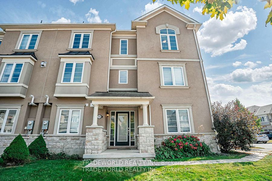 Att/Row/Townhouse at 172 Thomas Phillips Drive, Aurora, ON L4G 0X8, Aurora