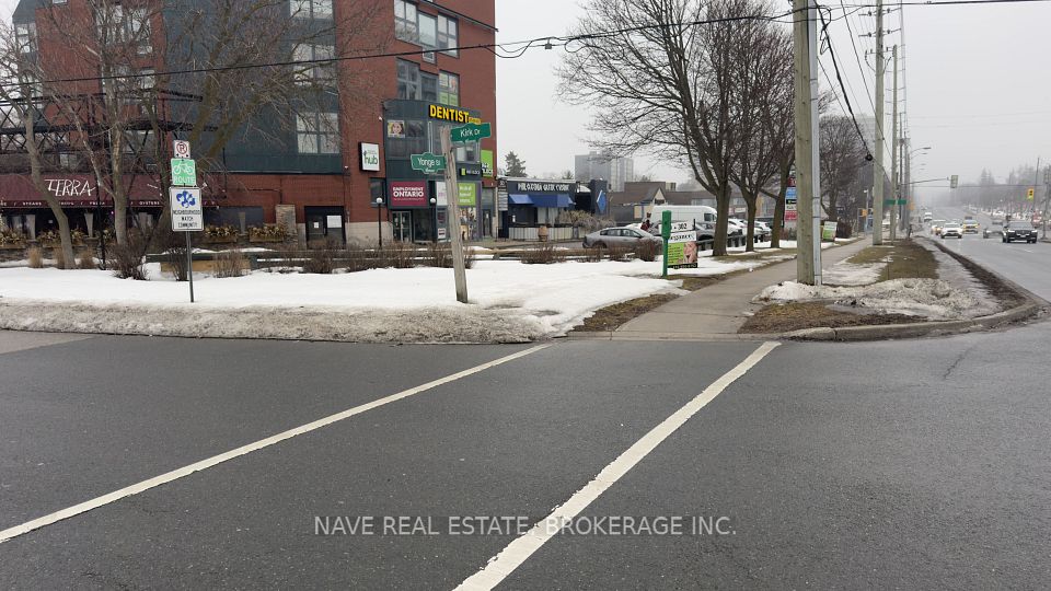 8199 Yonge Street 301, Markham, ON L3T 2C6