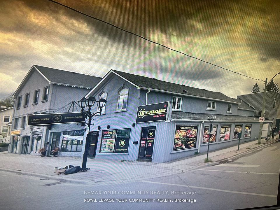 30-32 Main Street S, Newmarket, ON L3Y 3Y3